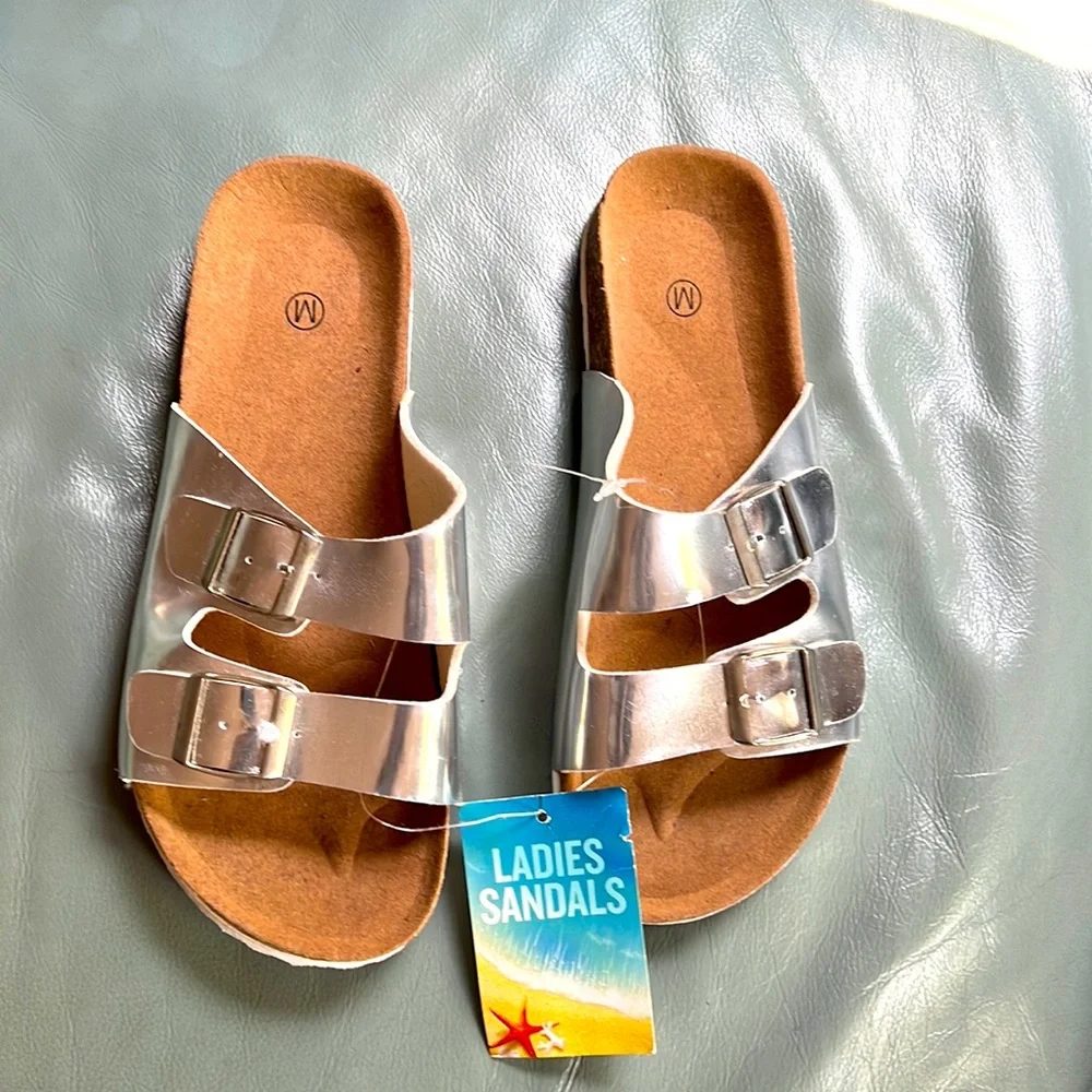 Ladies sandals/slides - Picture 1 of 2